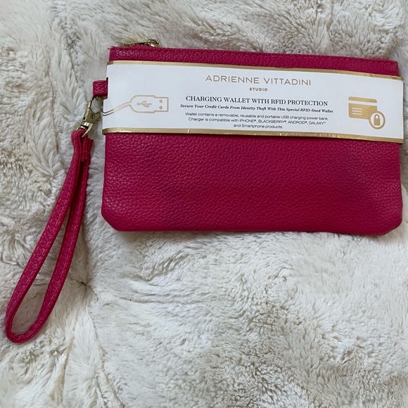 Adrienne Vittadini charging wallet w/ RIFD protection brand new in case magenta - Picture 3 of 5